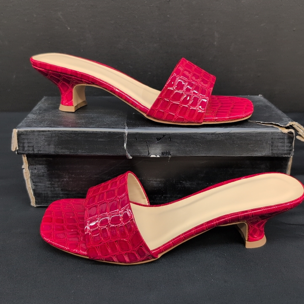 Womens Square Open Toe Sandals Kitten Block Heel US 9 Red
